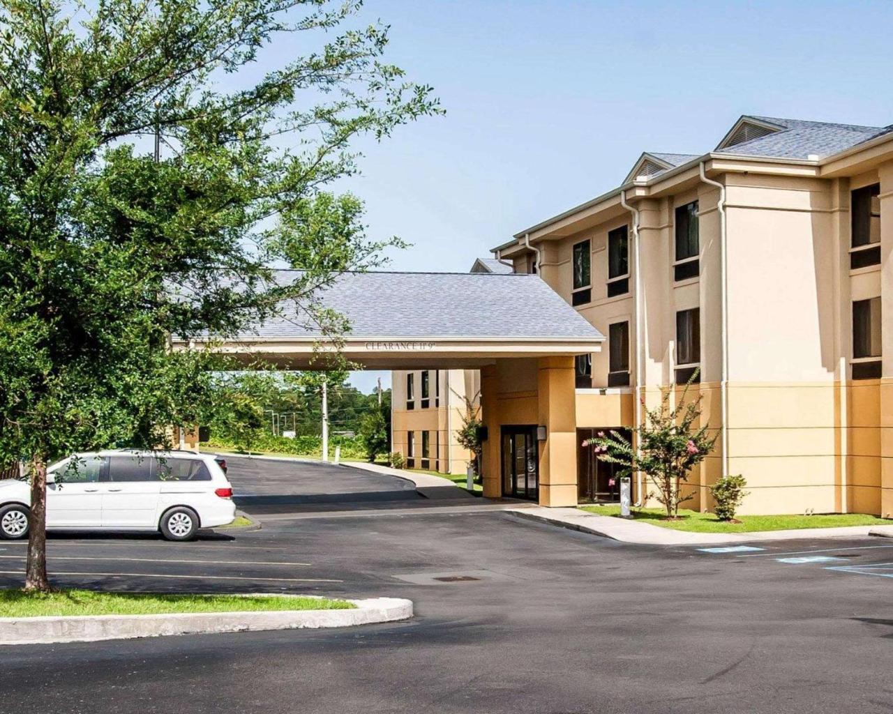 Sleep Inn & Suites Hattiesburg Exterior photo